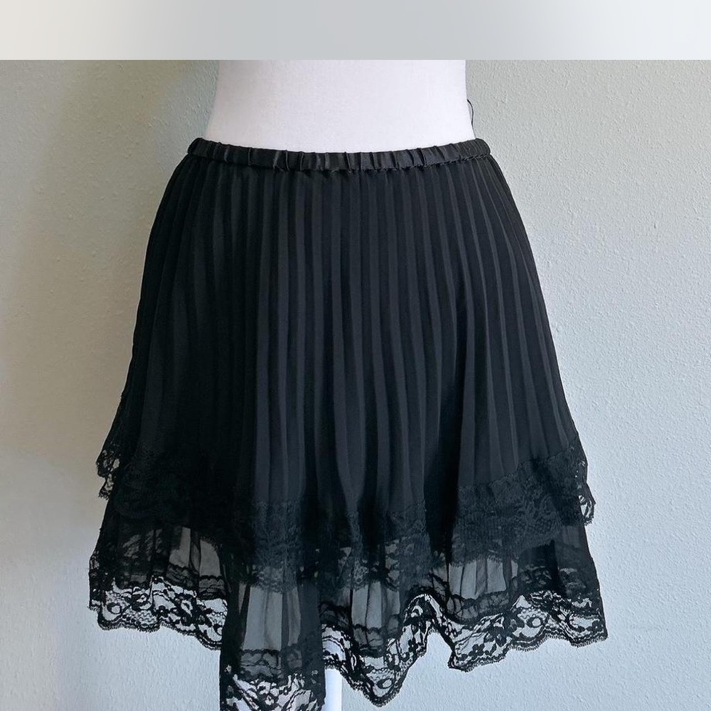 Elegant Black Lace Trim Skirt